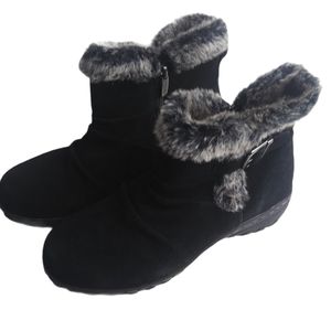 Khombu Black Suede Faux Fur all weather Bo…
